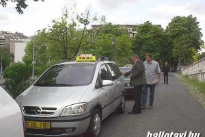 taxi2000_szemle 048.JPG